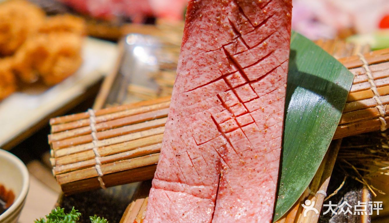 这么霸气的牛舌真的把我吸引到了