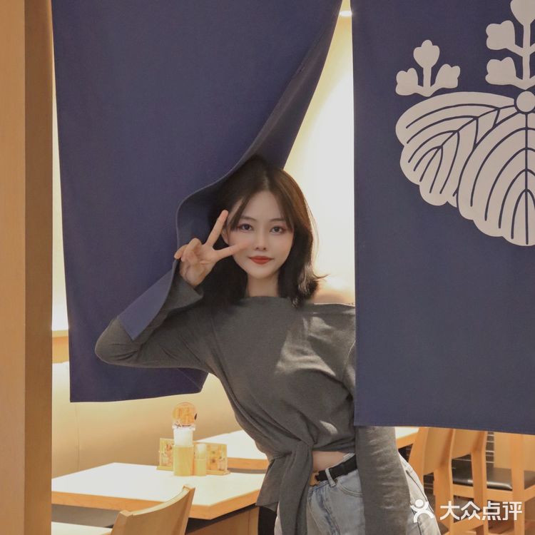 捧一大碗香酥酥的丼饭🍤|金子半之助