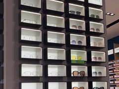 -LensCrafters亮视点(东方新天地店)