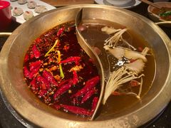 -潮火锅·麻辣牛肉火锅(观音桥方圆·LIVE店)