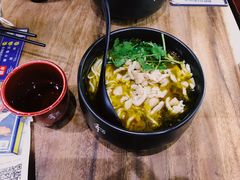 酸汤雪花肥牛面-和府捞面(东直门银座店)