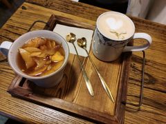 老板娘自制苹果肉桂茶-春庄咖啡SpringHues(钟楼小区店)