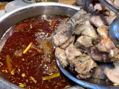 -肖肖酸萝卜鱼火锅(总店)