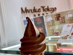 香草黑巧克力双拼冰淇淋-布歌东京(德基BHG店)