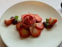 主厨每日特色甜品-蝶舍·MAISON PAPILLON