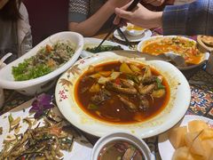 沙湾大盘鸡-西域盛宴烧烤新疆菜清真餐厅(古美店)