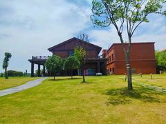 -梁子湖东篱老屋生态庄园