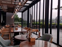 靠窗位-江滨壹号艺文空间复合餐厅(闽江大道店)