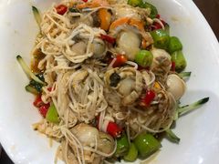 -东来菜馆•手抓海鲜家常菜•海鲜锅贴(鸽子窝店)