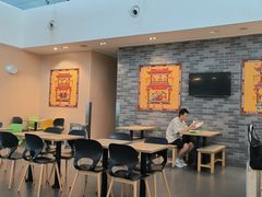 -麦当劳(南宁东站A22检票口楼上)