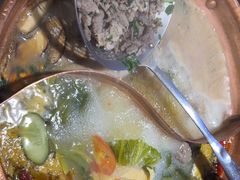 -洱火云南酸菜牛肉火锅(石景山当代商城店)