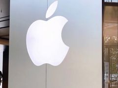 -Apple零售店(华贸购物中心店)