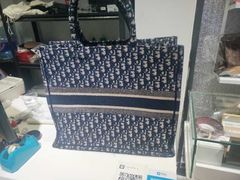 -IRENCE伊琳丝奢侈品皮具护理(二手鉴定世界广场店)