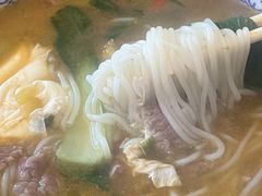 -邱芳粉店(迎宾大道旗舰店)