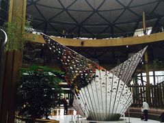 -上海滴水湖皇冠假日酒店