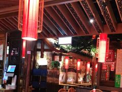 大堂-野山舂·贵州现舂酸汤火锅(鸿通城店)