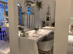 -春树下·树屋花房西餐厅(罍街AS1980店)