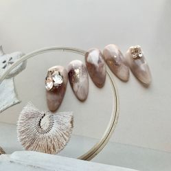 -BELLAREAL新美社