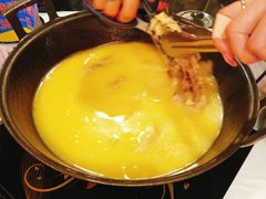 -鲜入围煮花胶鸡海鲜火锅