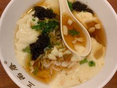 -三两春肚肺汤(崂山路店)