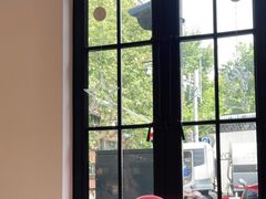 -Fridi Patisserie Cafe