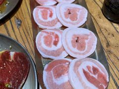 -金刚山黑牛炭火自助烤肉(西大望路店)
