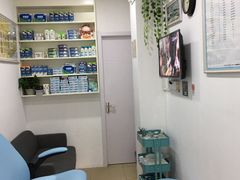 -世龙世家灰指甲·甲沟炎·跖疣护理·修脚(东江湾路店)