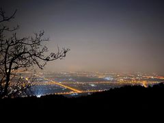 -鬼笑石后山停车场