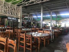 大堂-四川小胡子海鲜(丁村万人海鲜广场店)