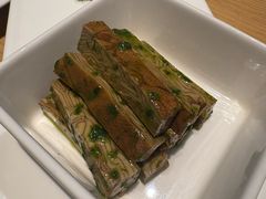 -渝信川菜 · 川味家常菜(财富购物中心店)