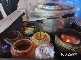 我每去一个地方 必定找这些小摊子 哈哈哈哈哈太喜欢啦