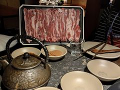 -老牌坊云南鱼豆花火锅(哈西万达店)