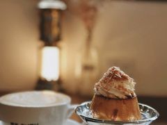 -Café Monson