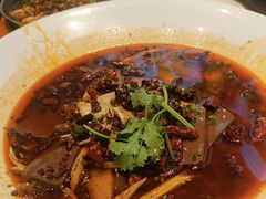 -川流不息·地道川菜·小龙虾(松东路店)