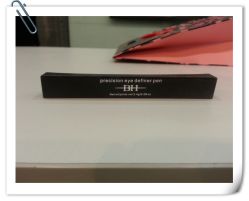 -上海彩妆秀摄影设计有限公司