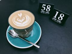 -UNI UNI(环亚凯瑟琳店)