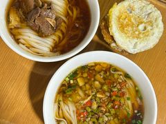 -矮子粉店1985·长沙米粉(湘春路店)