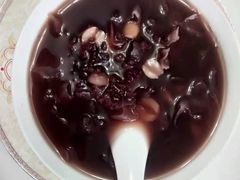 -爱的果实月嫂育婴师(世纪东方店)