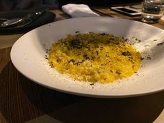 牛肝菌烩饭-Carbon莫卡哆·意大利复古集市餐厅(杭州大厦店)