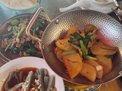 -隔壁老王·家常云南菜(花巷店)