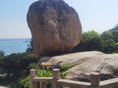 -东山风动石景区