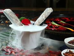 -二荆条·蜀鲜汇城市森林火锅