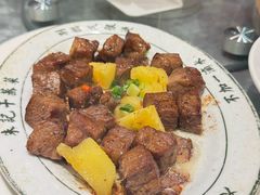 干蒸凤梨牛肉-朱记乳鸽王·非遗石岐乳鸽·全鸽宴(大兴旗舰店)