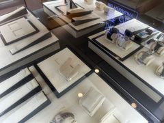 -沐渔二手奢侈品黄金手表包包回收·中古店(广州塔店)