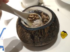 椰子八宝鸡汤-闻见中国海南菜(K11店)