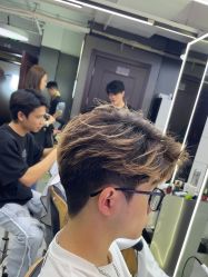 -藤野造型烫发染发