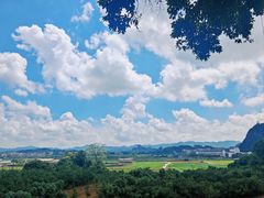 -伊岭岩风景区