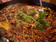 -鸿顺老铁锅美蛙鱼府(解放碑店)