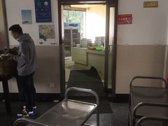 -荣生萝卜汤饭店
