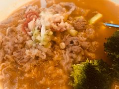 黄汁酸汤浸肥牛-港丽餐厅(高德置地店)